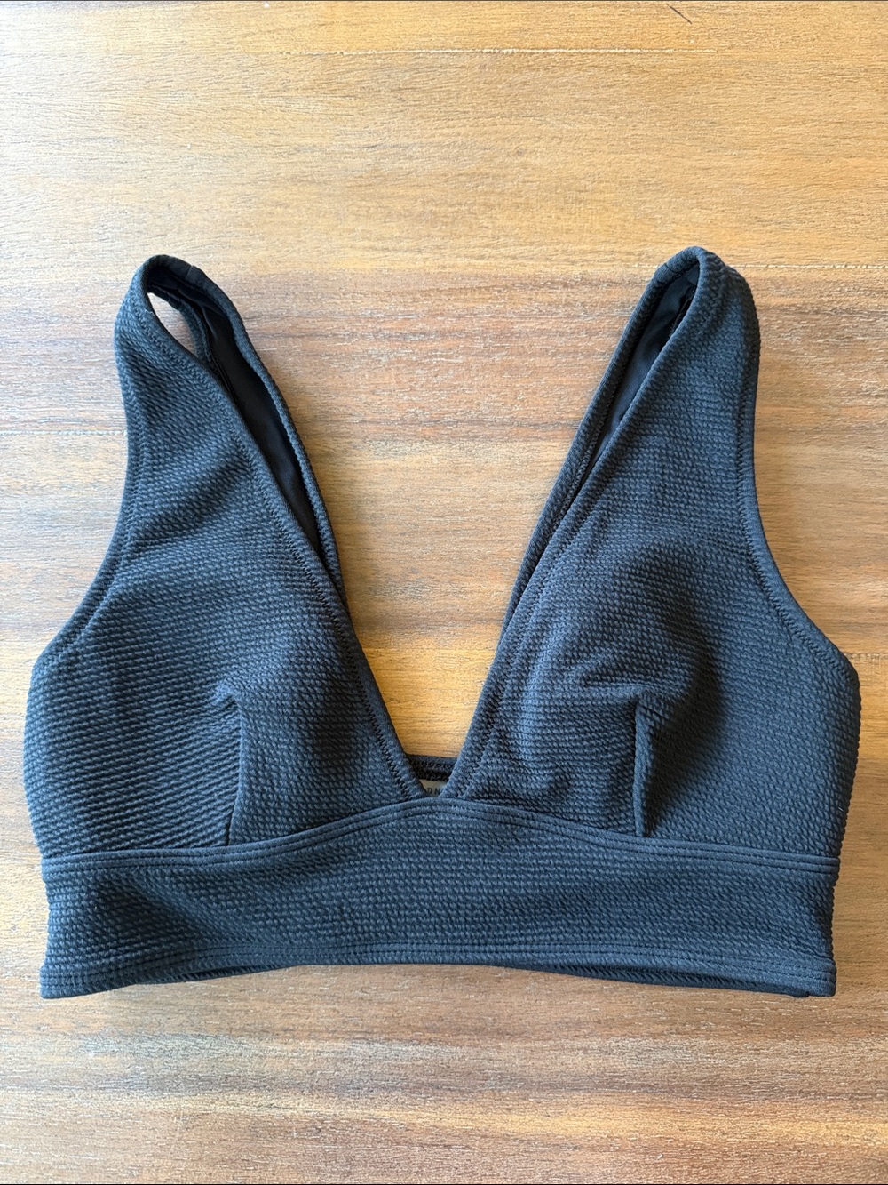 Old Navy Black Textured Plunge Bathing Suit Top Size Medium